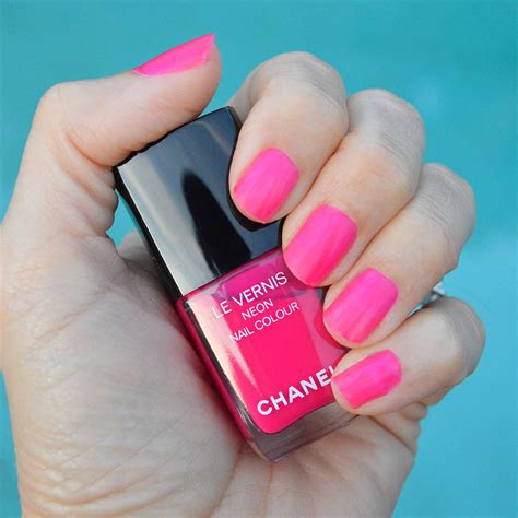 Chanel spring 2019 nail polish collection review